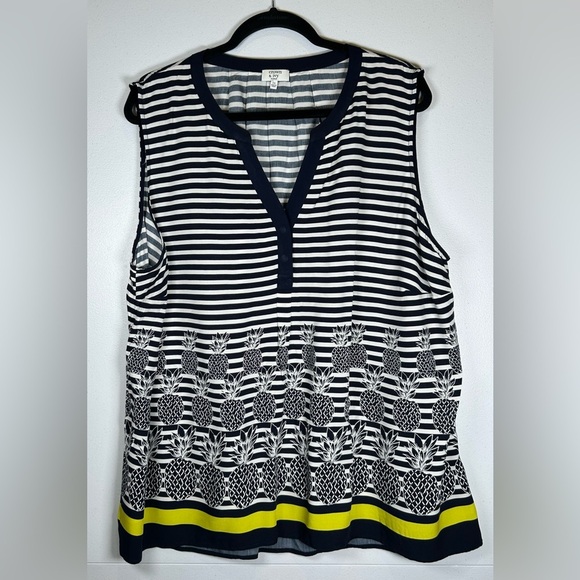 Crown & Ivy Navy and White Striped Blouse with a Pineapple Motif! Size 3X - Picture 1 of 6